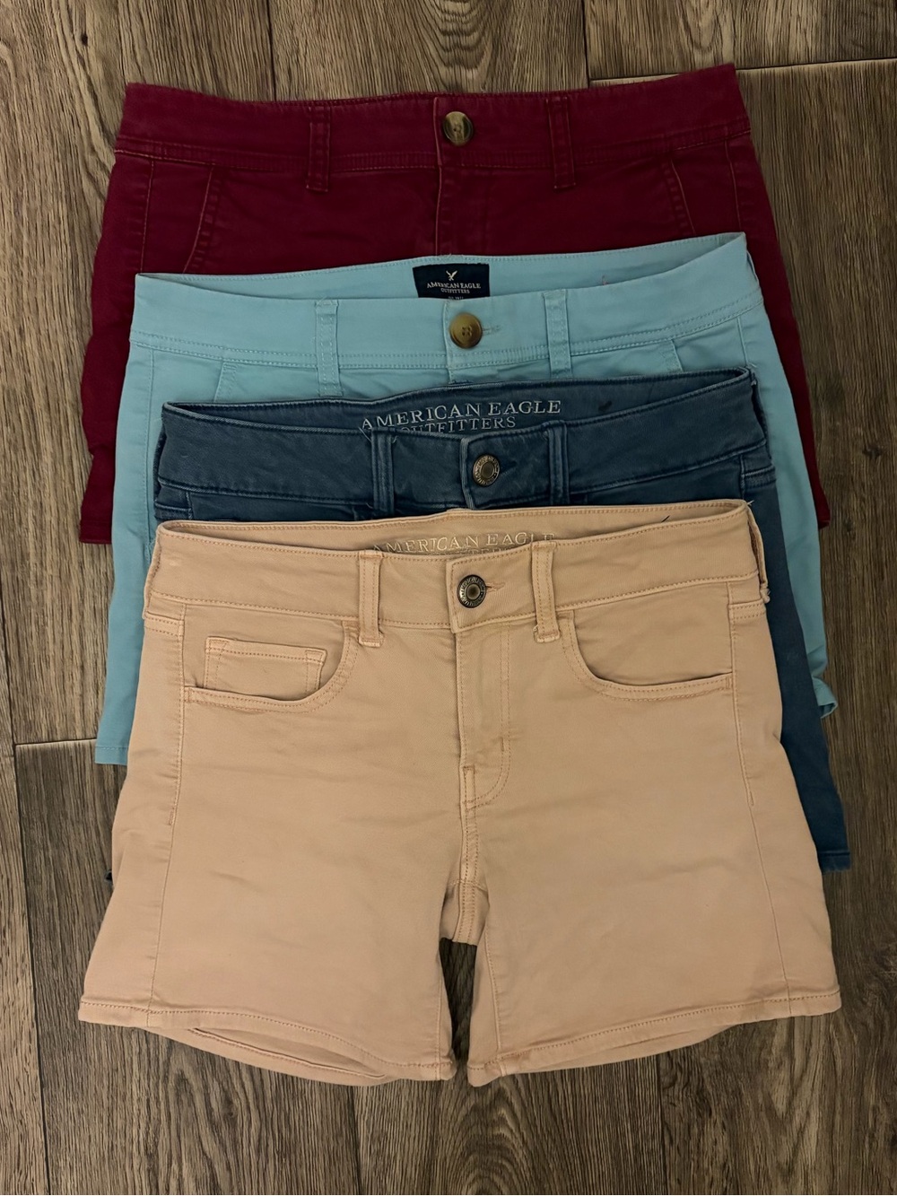 FOUR Pairs of Stretch and Super Stretch American Eagle Midi Shorts —Sizes 2/4